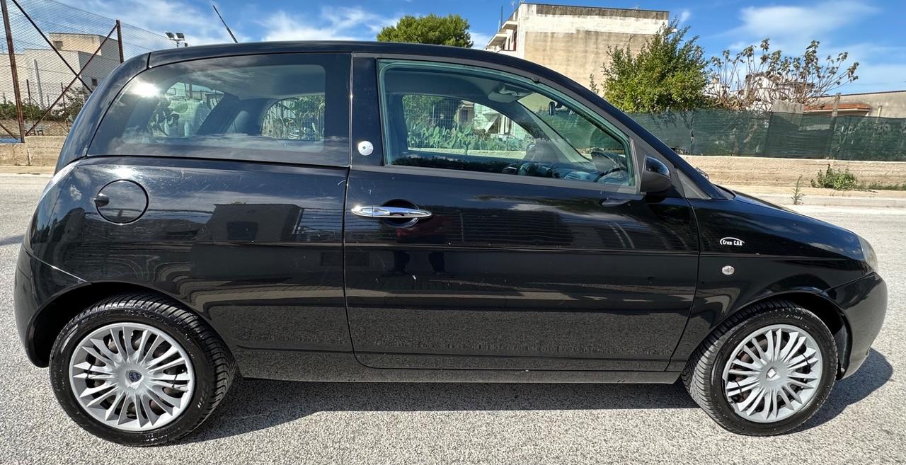Lancia Ypsilon 1.4 Platino Ecochic GPL