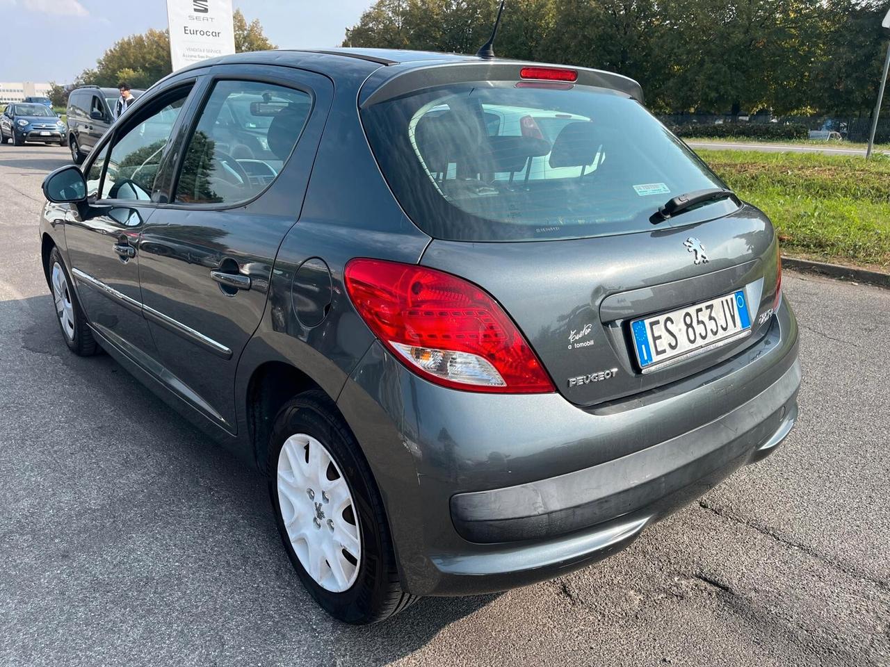 Peugeot 207 Plus 1.4 8V 75CV 3p. ECO GPL