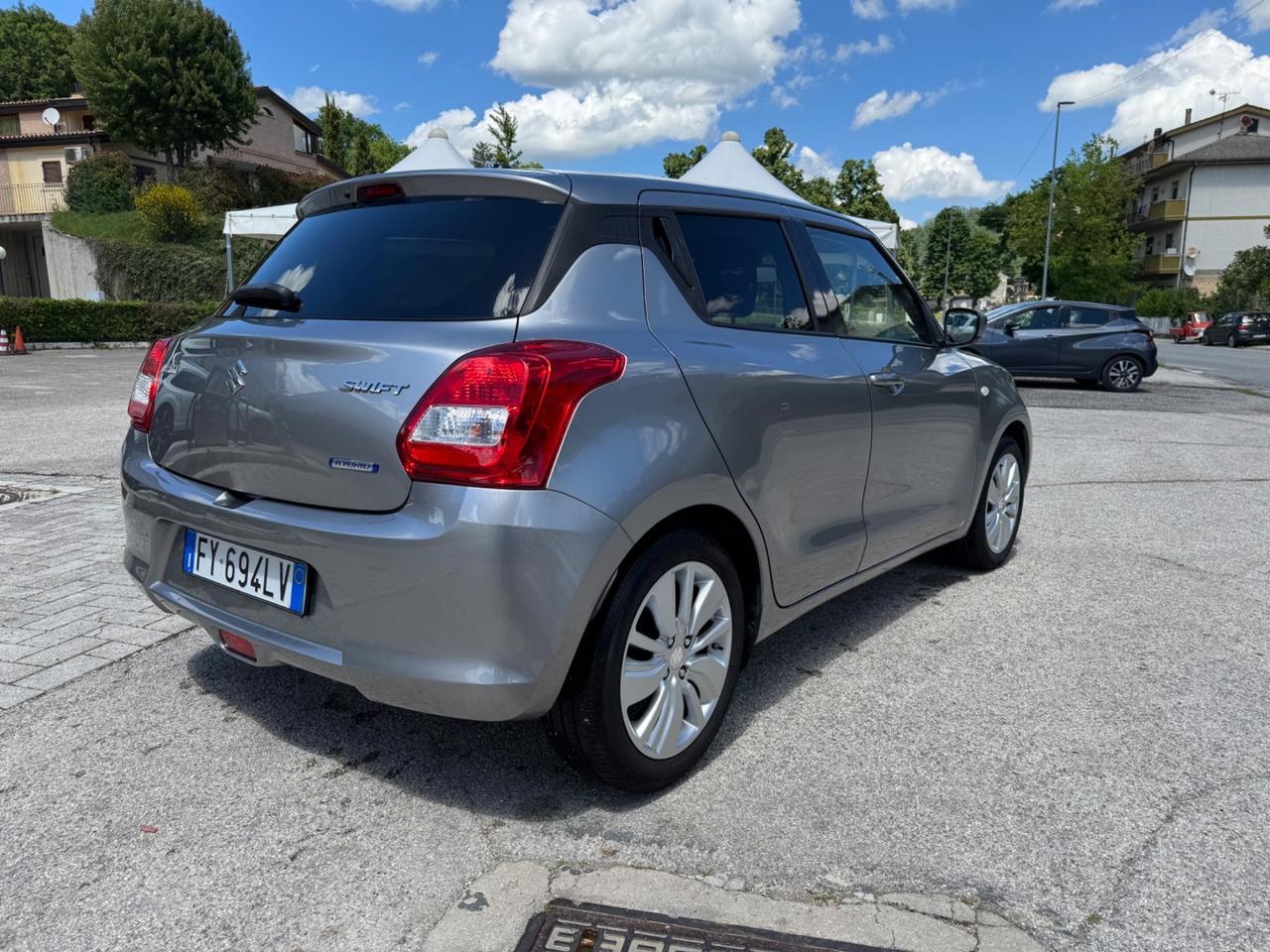 Suzuki Swift 1.2 benzina hybrid 4 cilindri