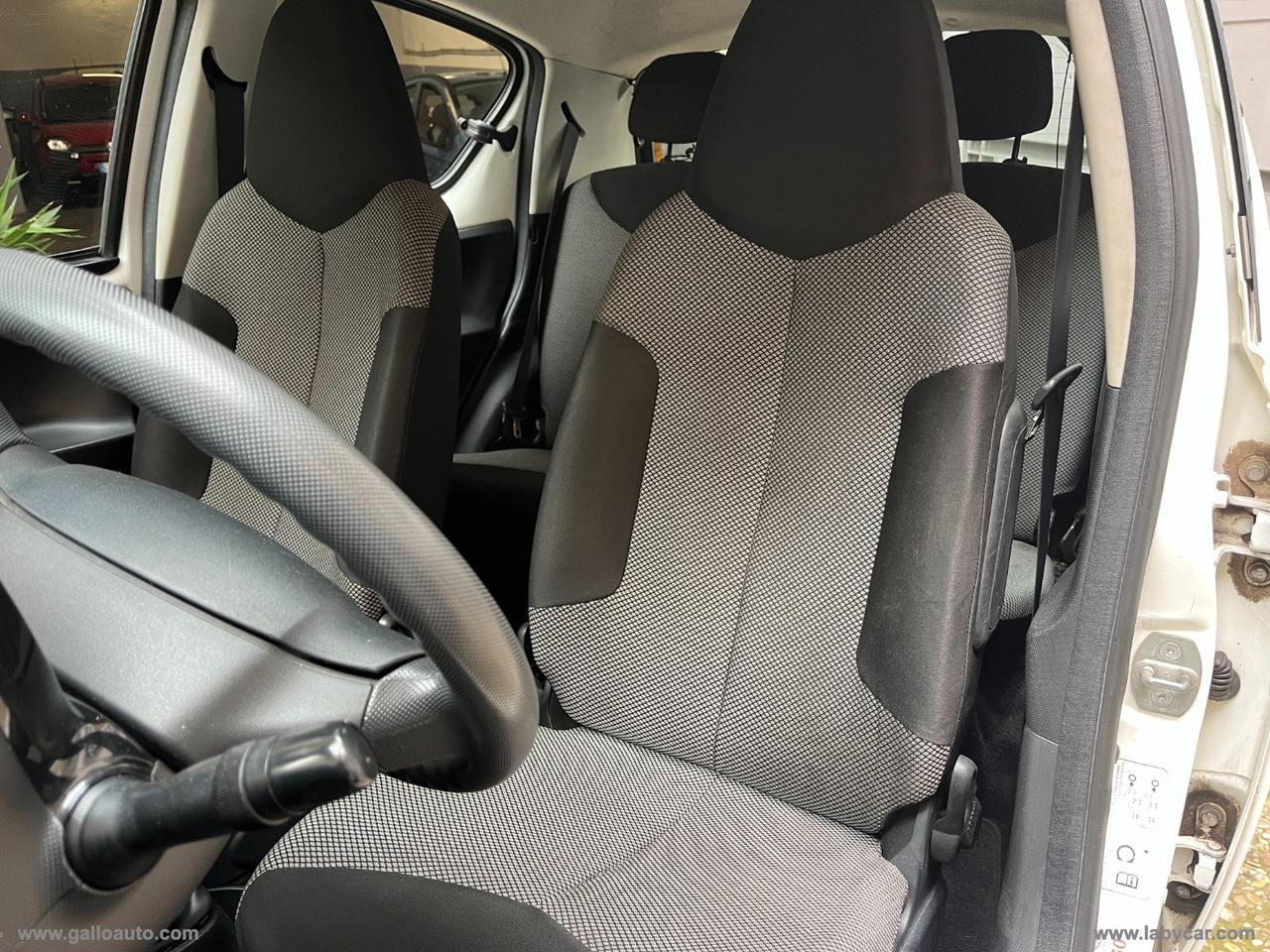 TOYOTA Aygo 1.0 12V VVT-i 5p. Cool Soda Conn.