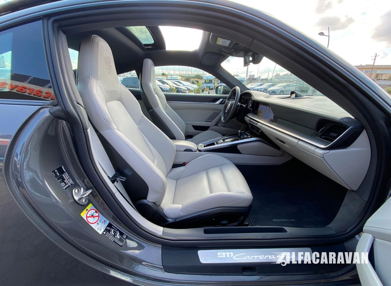 Porsche 911 992 Coupe 3.0 Carrera 4S auto