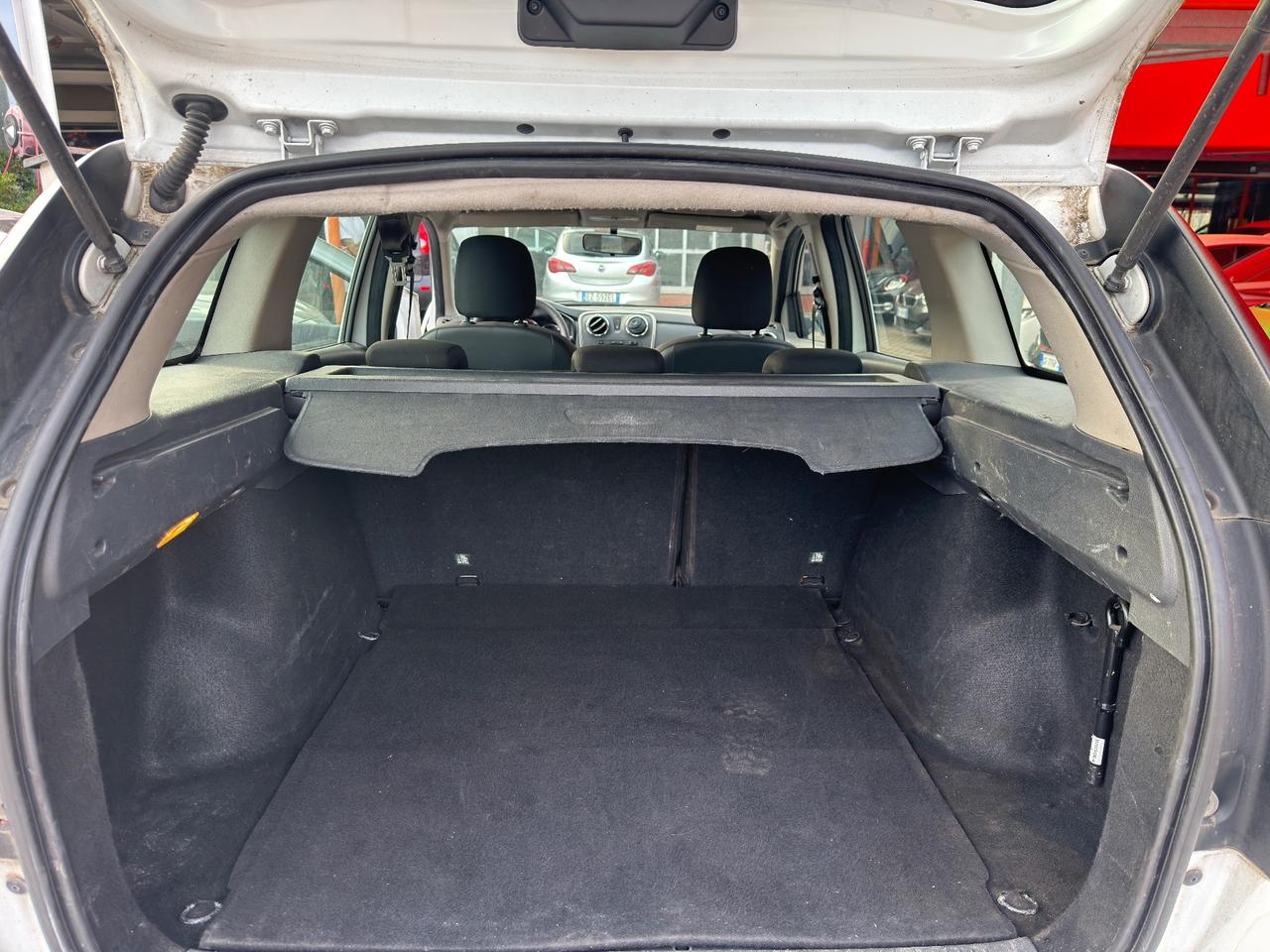 Dacia Logan ADATTA A NEOPATENTATI MCV 1.2 75CV GPL Ambiance