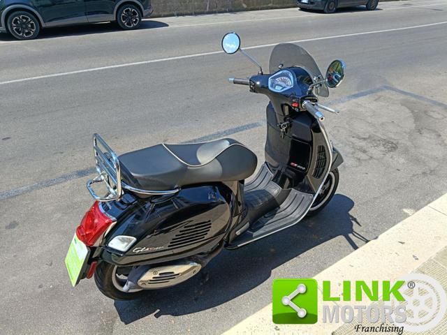 PIAGGIO Vespa GTS 300 Super ABS