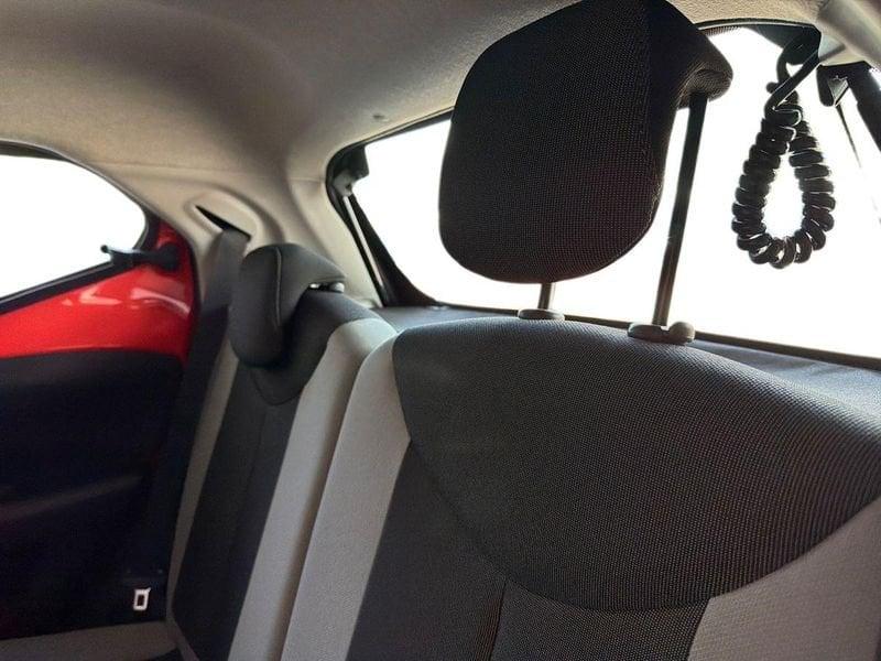 Toyota Aygo Aygo 5p 1.0 x-play my15