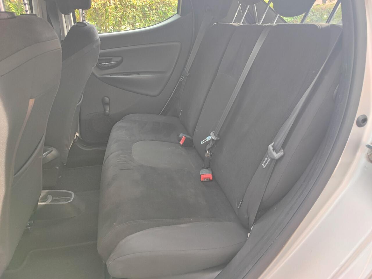 Lancia Ypsilon 1.2 Benz 5 porte euro 5B neopatentati