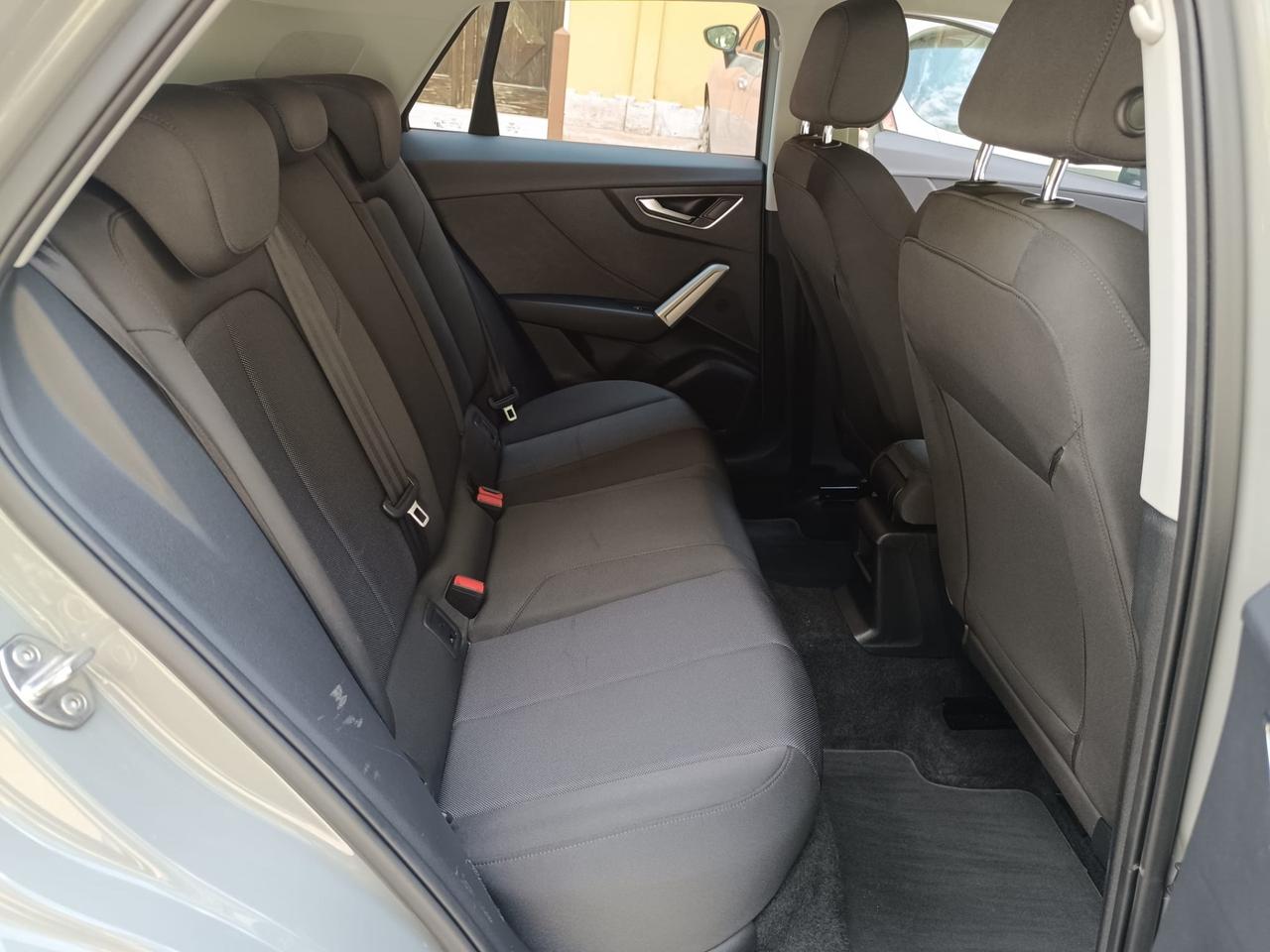 Audi Q2 30 TDI Business