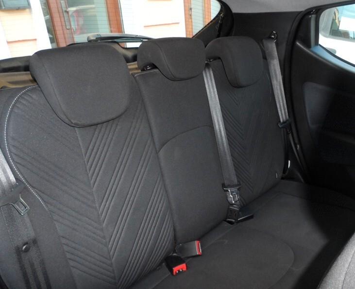 Lancia Ypsilon 1.0 FireFly 70 CV Hybrid Gold