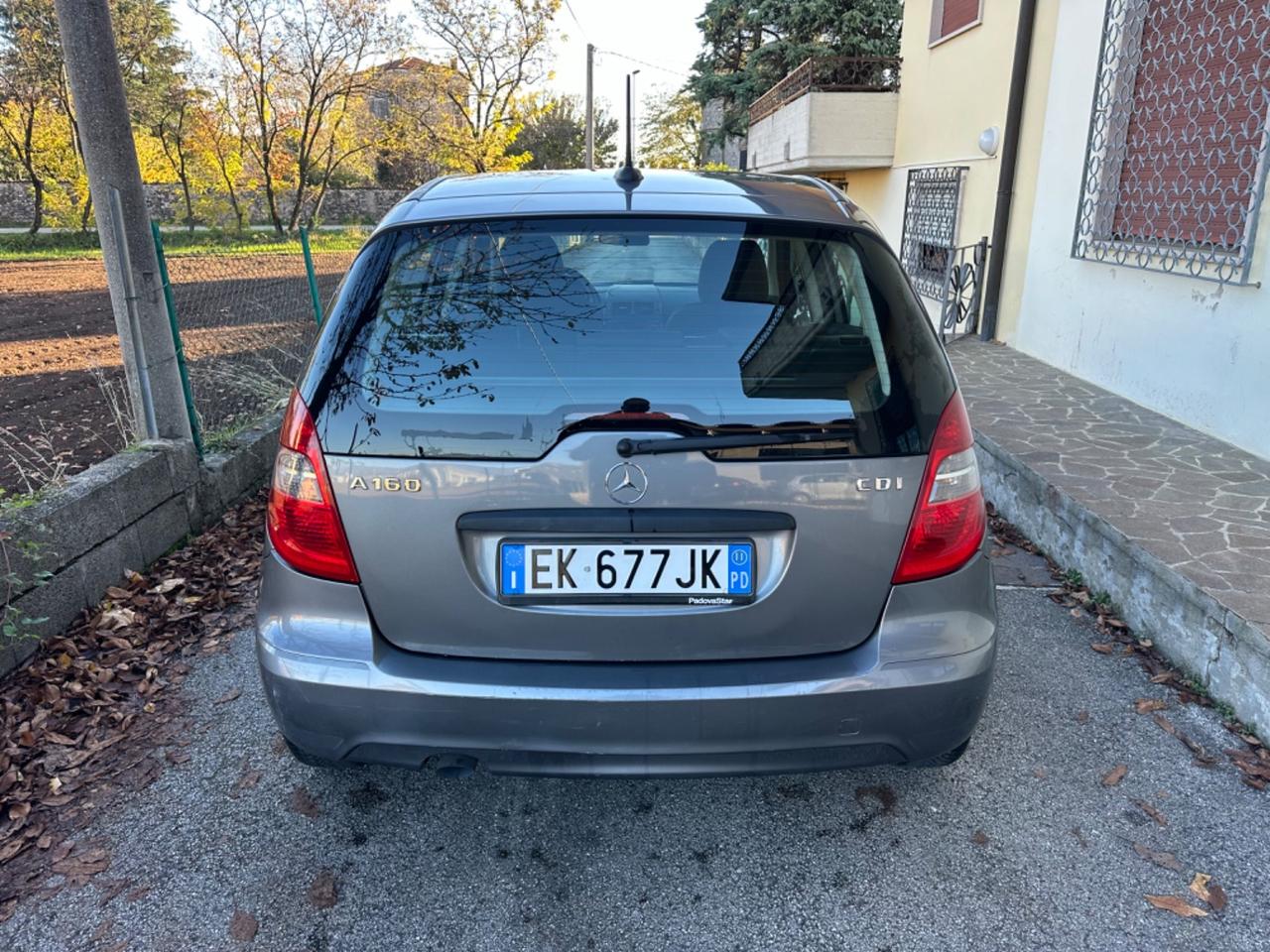 Mercedes-benz A 160 CDI BlueEFFICIENCY Elegance