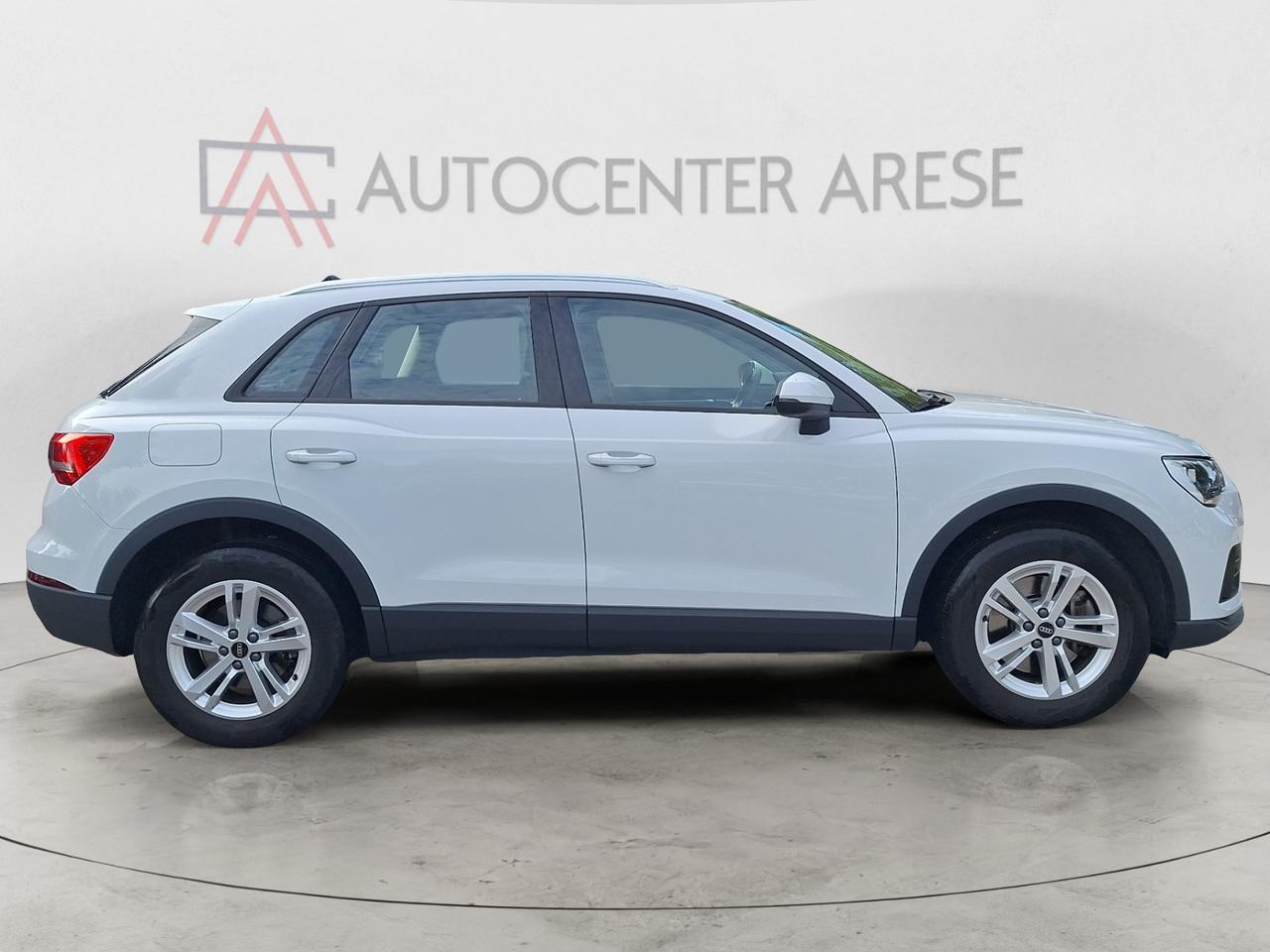Audi Q3 45 1.4 tfsi e Business s-tronic