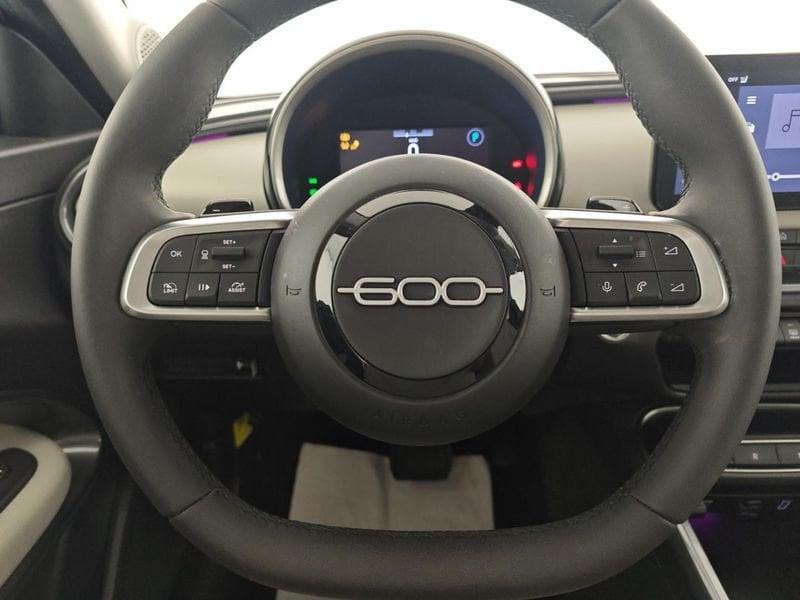 FIAT 600 Hybrid 110 CV DCT MHEV La Prima