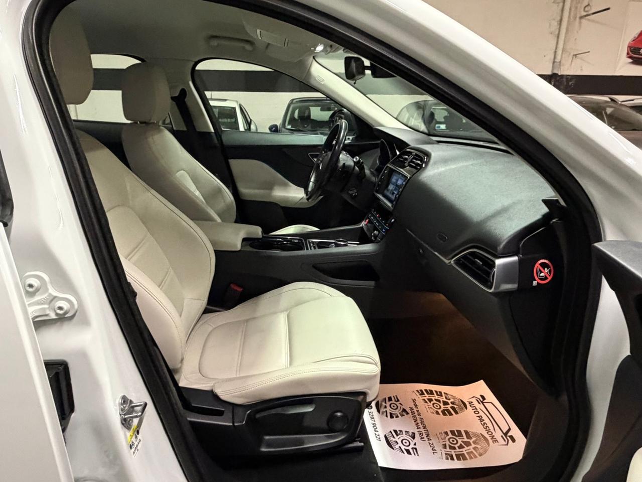 Jaguar F-Pace 2.0 D 180 CV AWD R-Sport