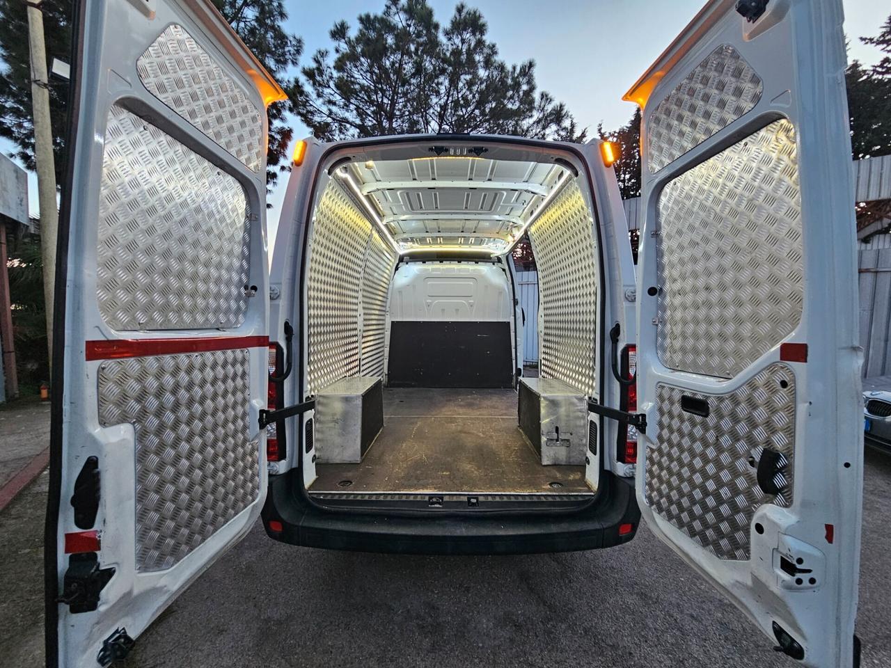 Renault Master 2.3 dci 125cv L2 H2