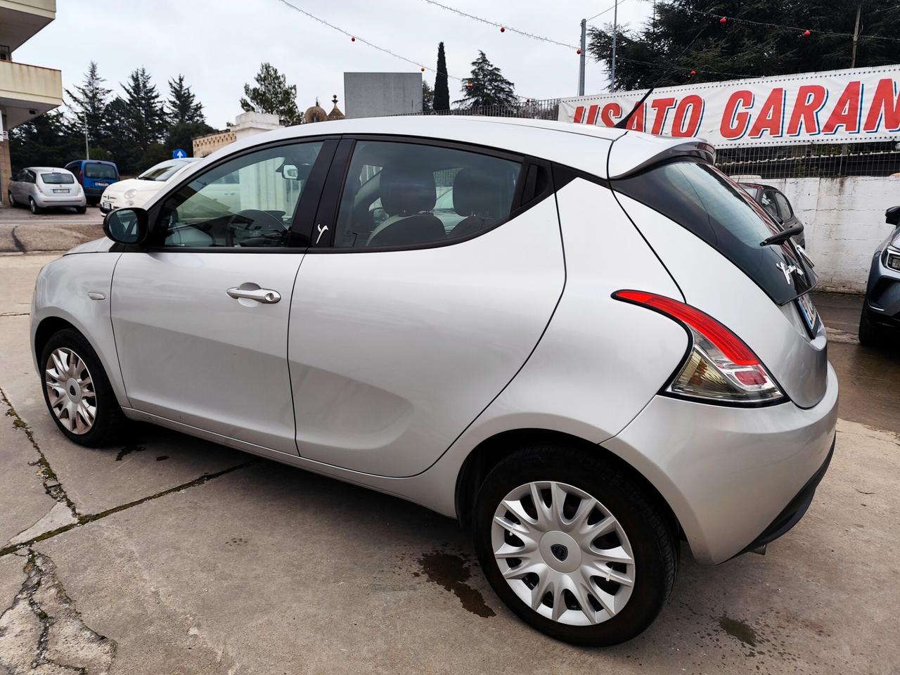Lancia Ypsilon 1.2 69 CV 5 porte GPL Ecochic Elefantino