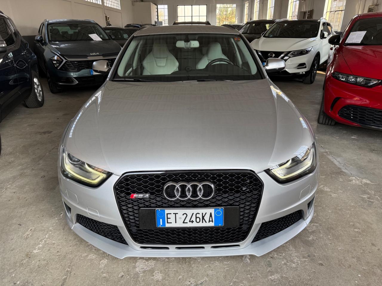 Audi A4 RS 4 Avant 4.2 V8 FSI quattro S tronic