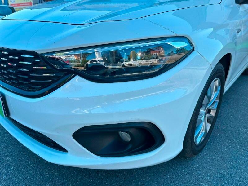 FIAT Tipo (2015-->) Tipo 1.4 5 porte Easy Business