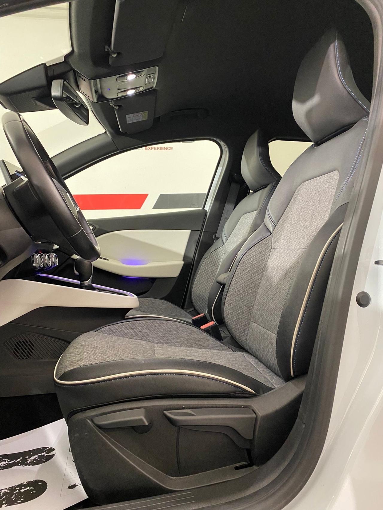 Renault Clio Full Hybrid E-Tech 140 CV 5 porte Initiale Paris