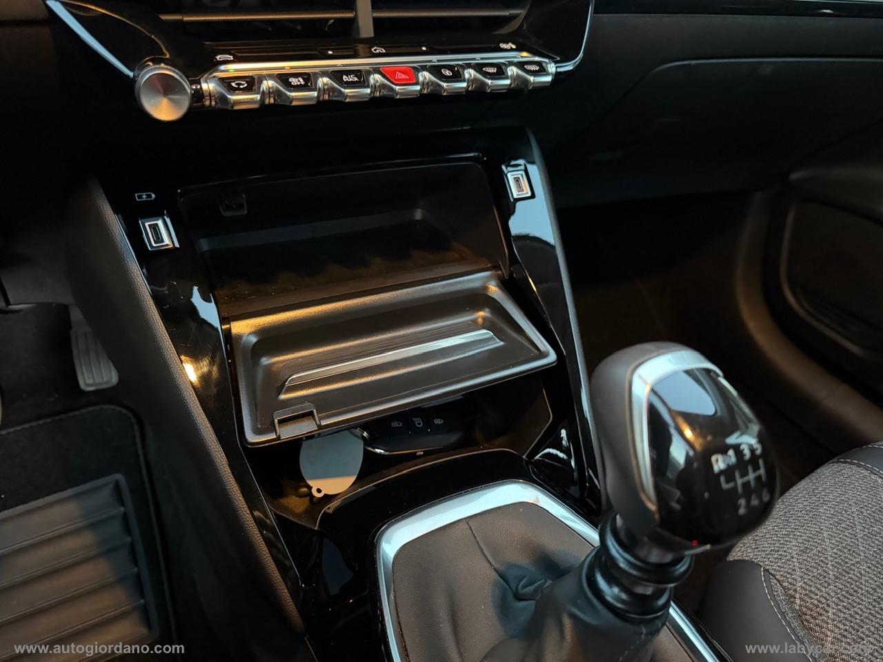 PEUGEOT 208 PureTech 100 S&S 5p. Allure PACK NAVIGATION + VISON PACK + VIIOPARK 2 + PARK DRIVE