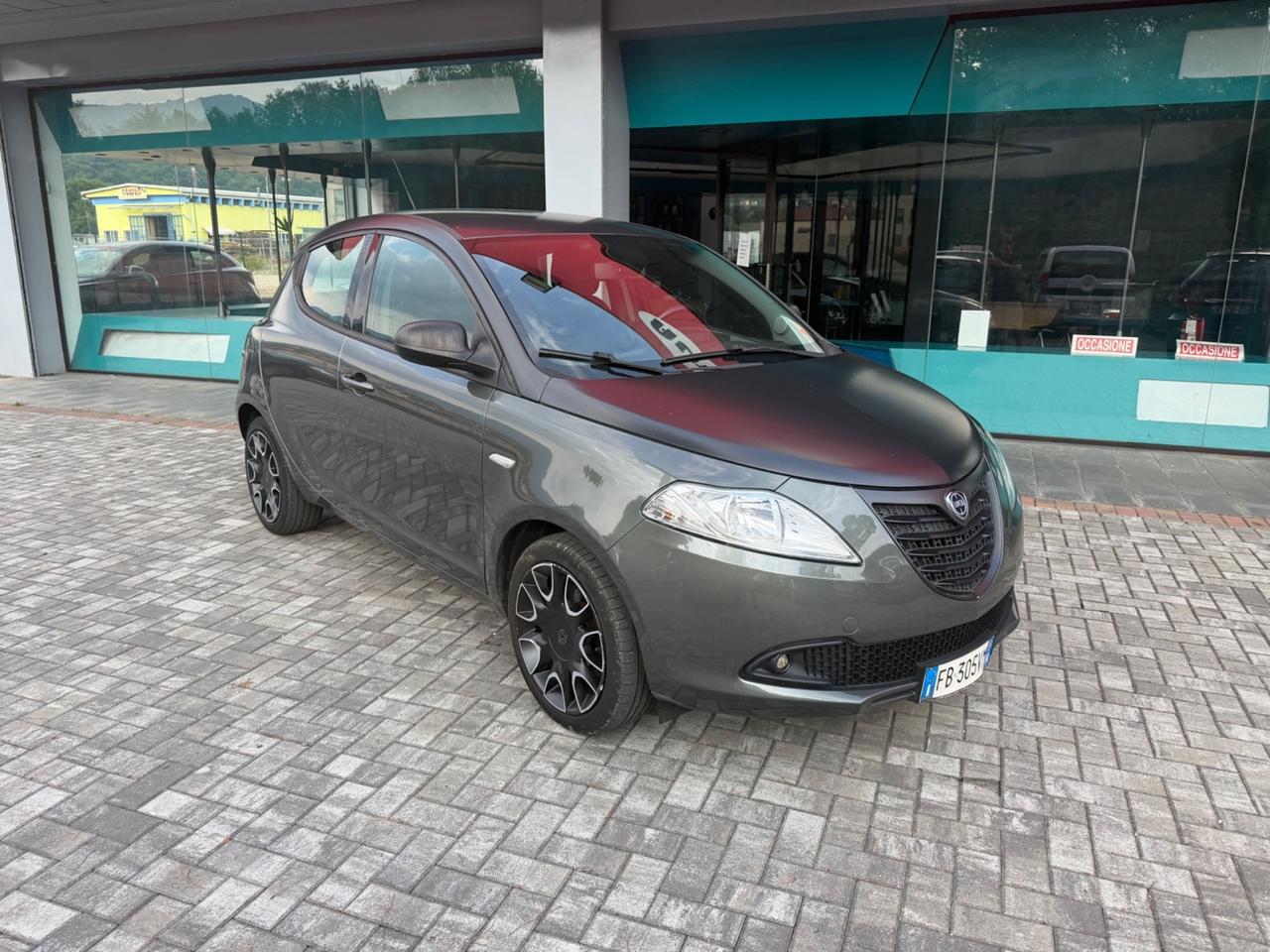 Lancia Ypsilon 1.2 S Momodesig E6 - PERFETTA