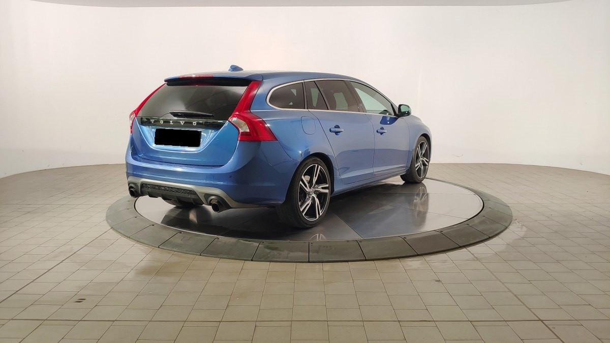 VOLVO V60 2.0 D5 Geartronic R-Design