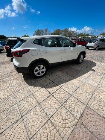Nissan Qashqai 1.5 dCi 110cv Tekna CERCHI CLIMA CRUISE PDC MULTIFUNZIONE