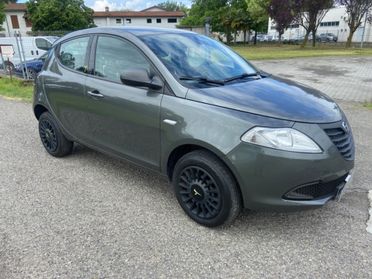 Lancia Ypsilon 0.9 TwinAir 85 CV 5 porte Metano Ecochic Elle
