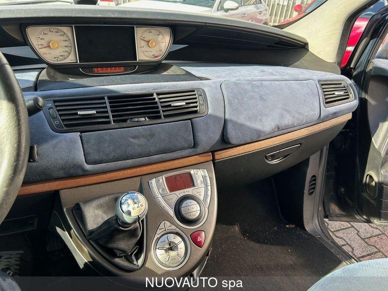 Lancia Phedra 2.2 MJT CA Platino