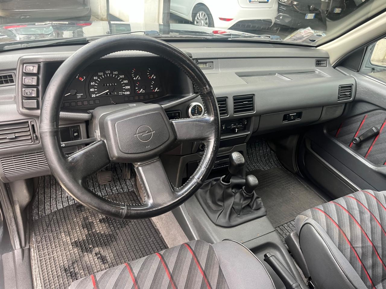 Opel Frontera 2.0i cat 3 porte Sport