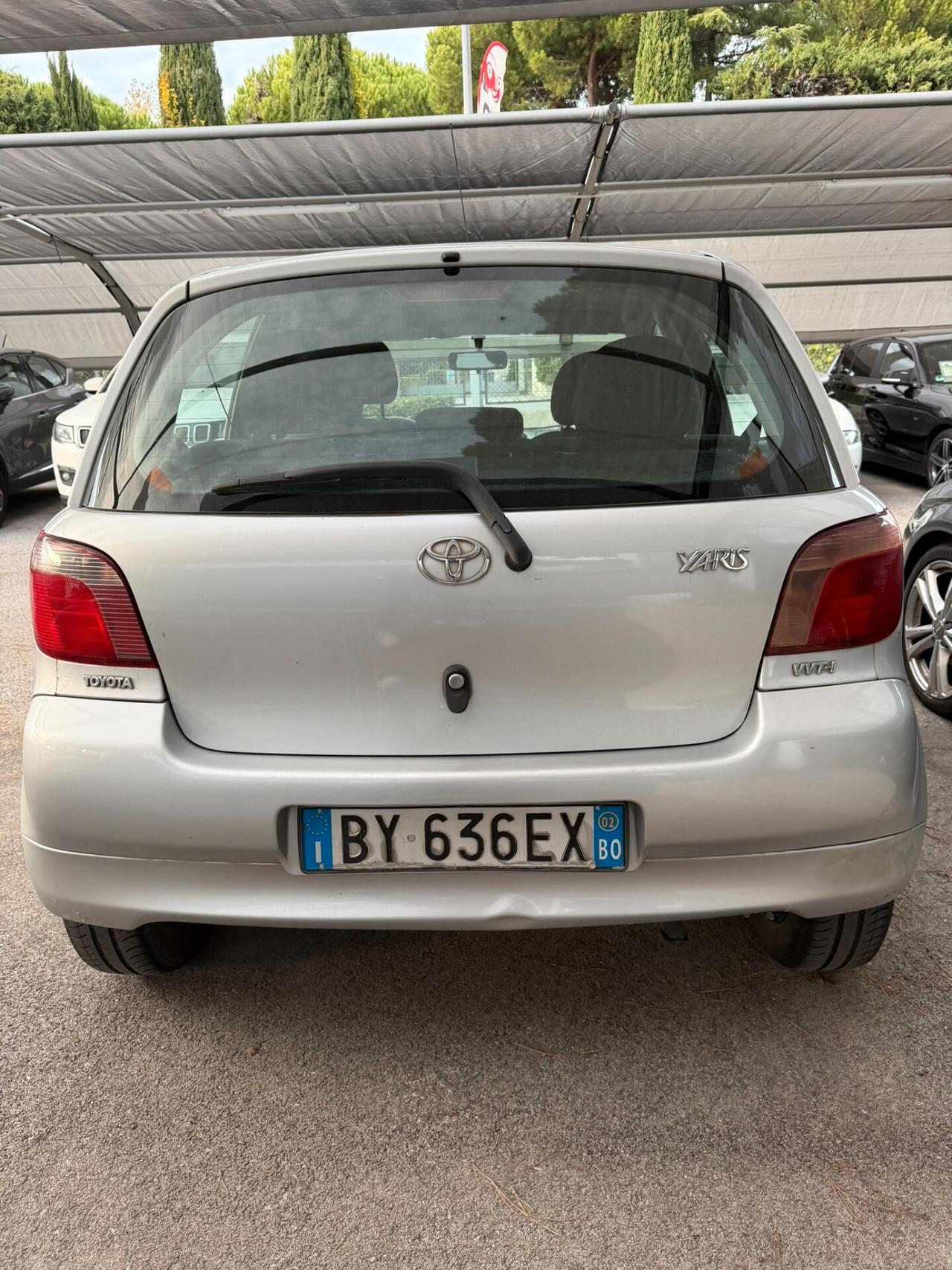 Toyota Yaris 1.0i 16V cat 5 porte