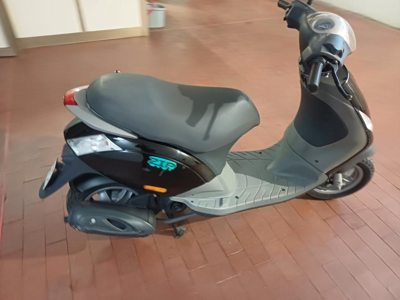 Piaggio Zip +