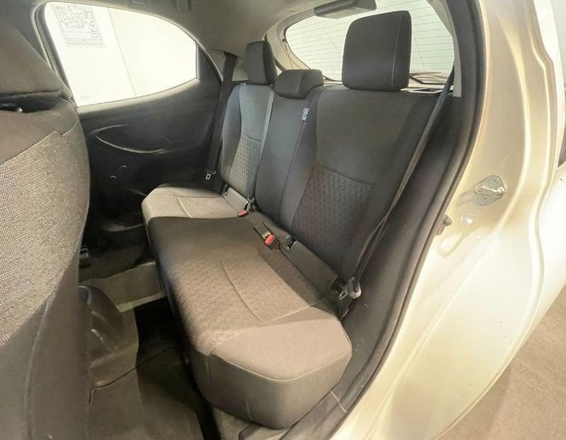 Toyota Yaris 1.0 5 porte Active