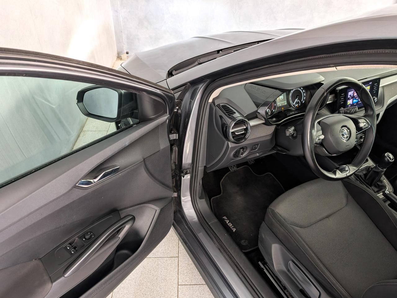 Skoda fabia iv 1.0 mpi 80cv Ambition