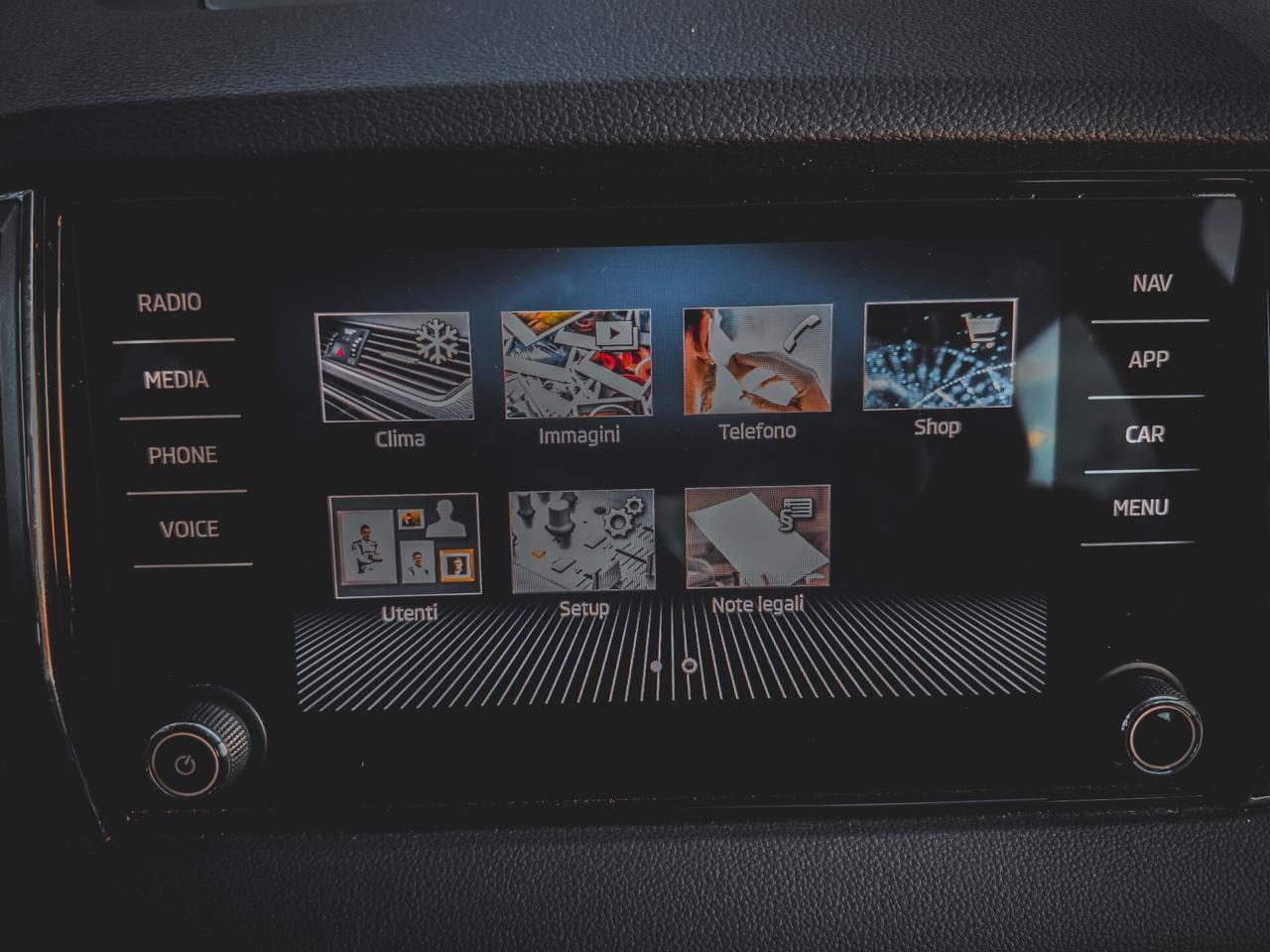 Skoda Karoq 2.0 TDI EVO SCR DSG Style - 2023