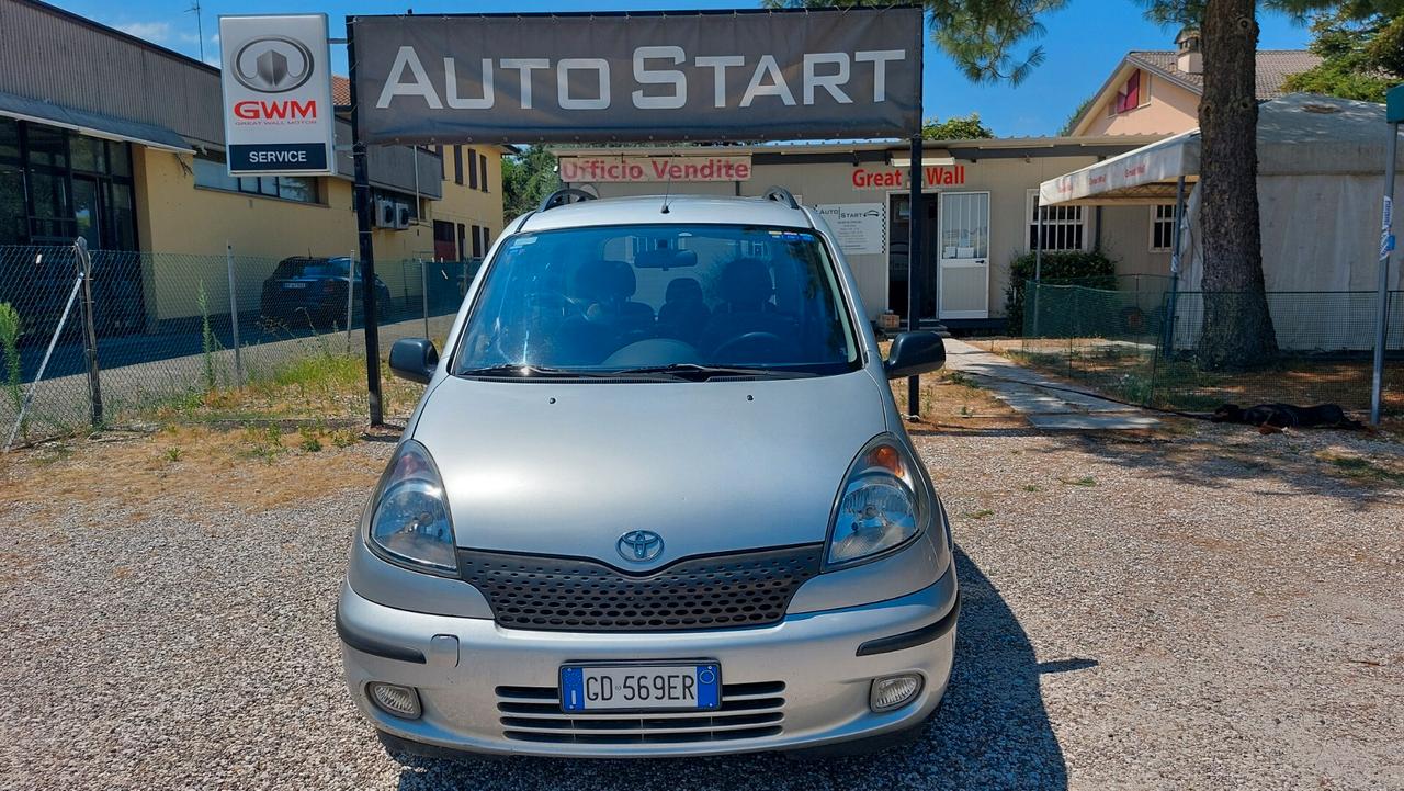 Toyota Yaris Verso 1.4 Tdi D-4D cat Sol