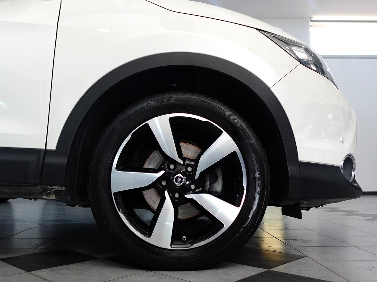 Nissan Qashqai 1.6 DCI 130 CV 4WD 360