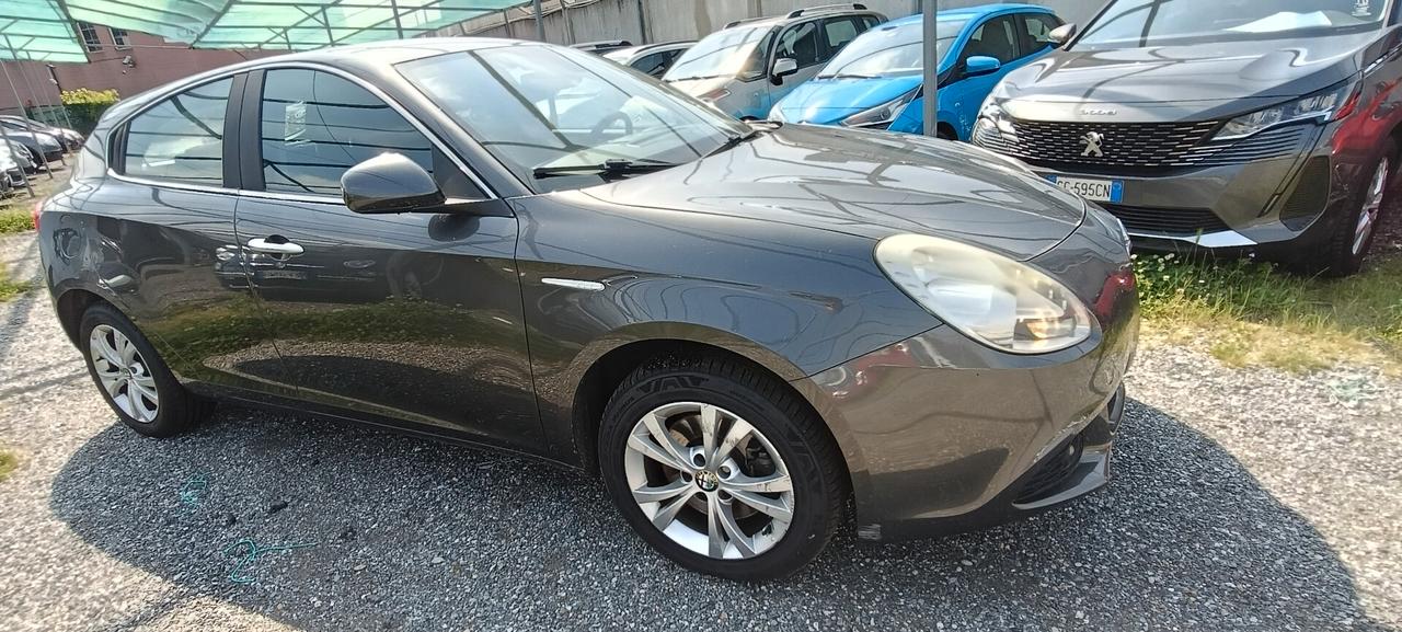 Alfa Romeo Giulietta 2.0 JTDm-2 140 CV Distinctive