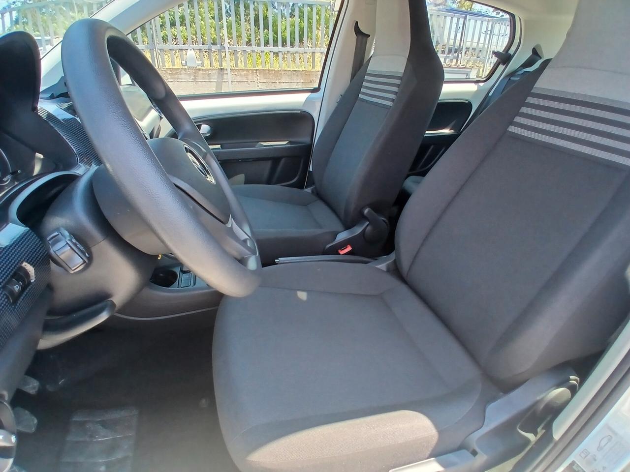 Volkswagen 1.0 5p. EVO beats up! BlueMotion Technology