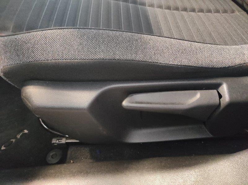 PEUGEOT 208 2ª serie - 208 PureTech 100 Stop&Start EAT8 5 porte Active Pack