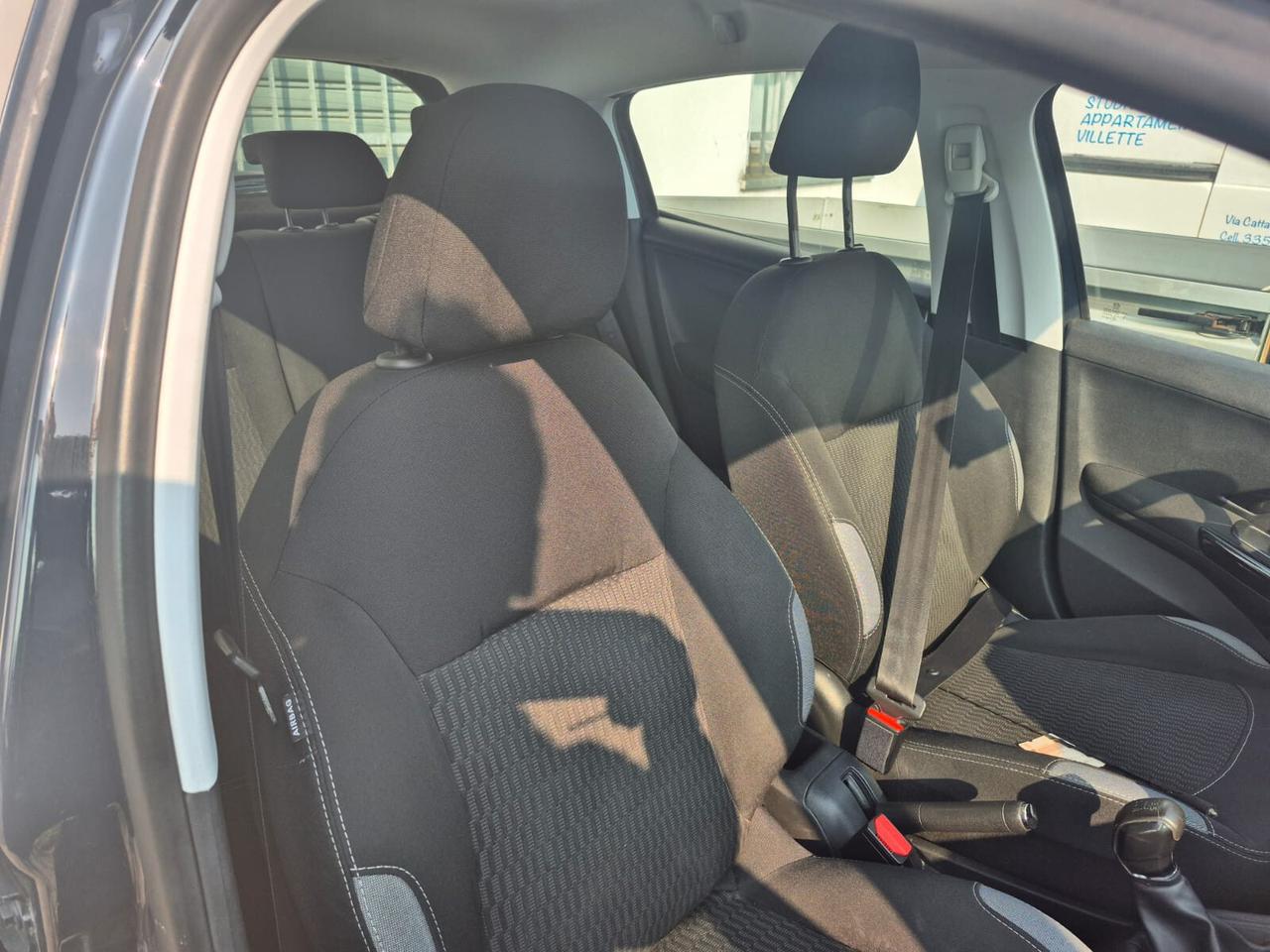 Peugeot 208 5 porte Adatta Neopatentati