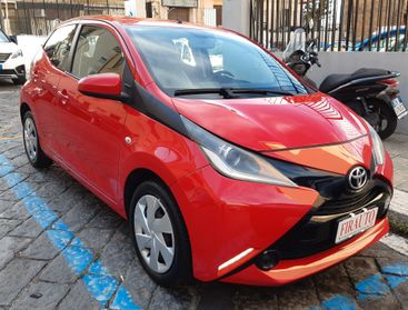 Toyota Aygo 1.0 VVT-i 69 CV 5 porte x-play