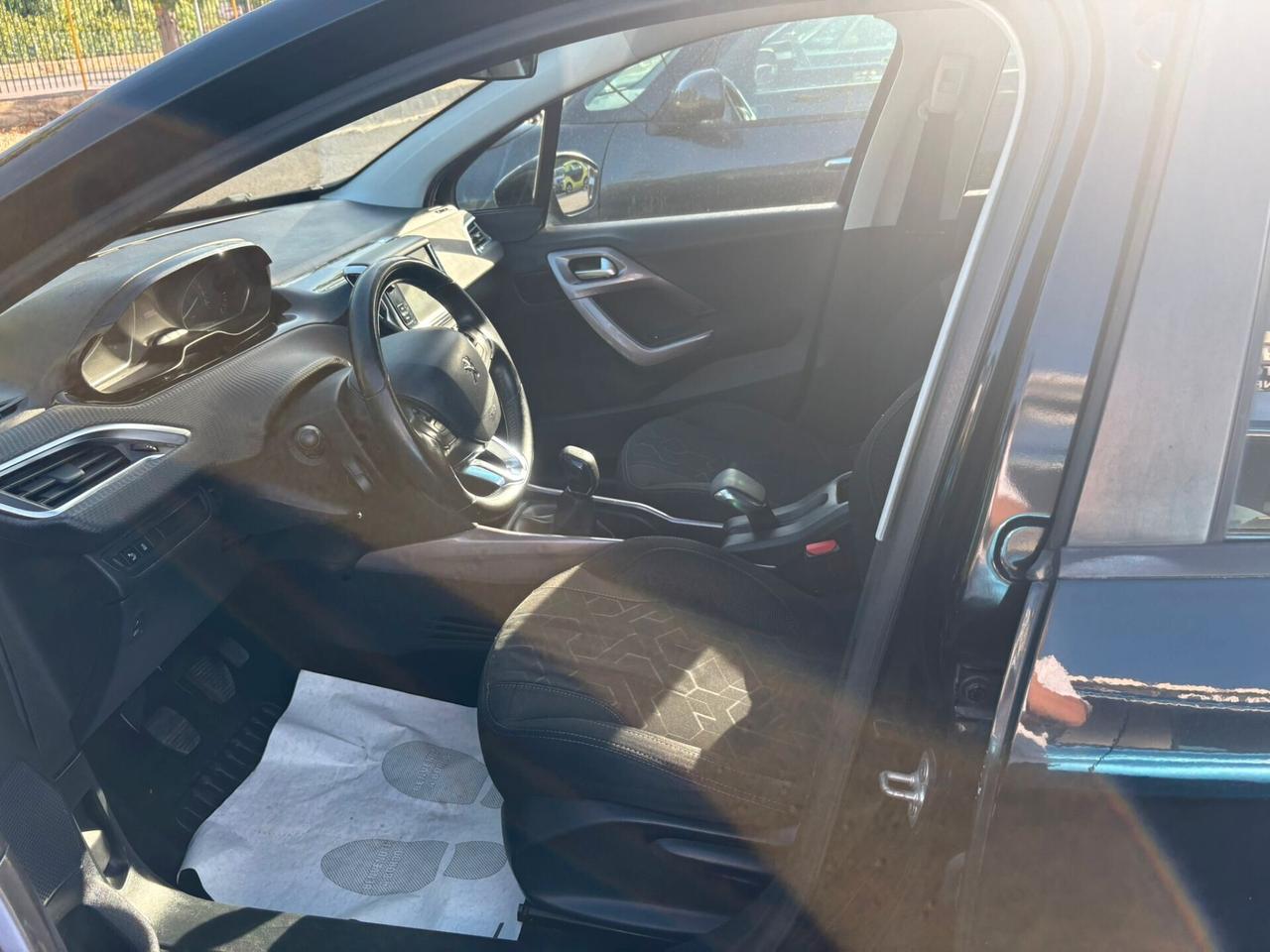 Peugeot 2008 BlueHDi 120 S&S Allure