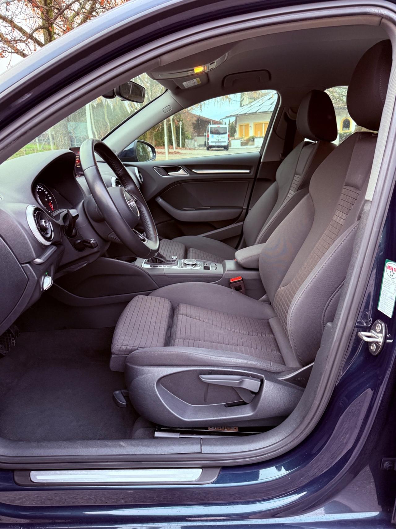 Audi A3 SPB 1.6 TDI 116 CV S tronic Sport