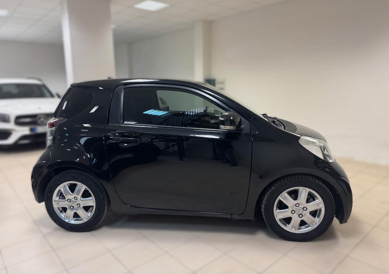 Toyota iQ 1.4 DIESEL