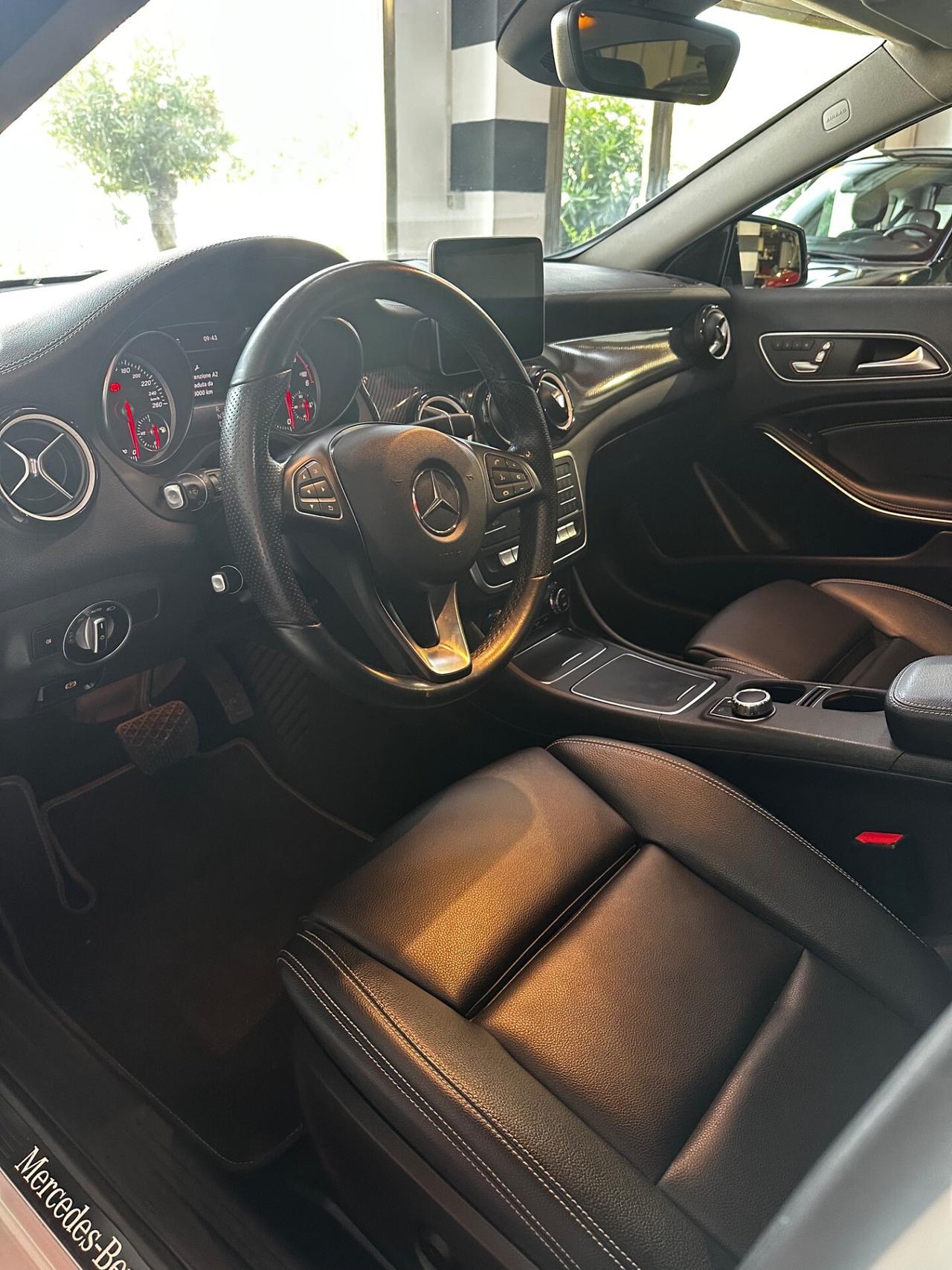Mercedes-benz GLA 200 d Automatic 4Matic Premium
