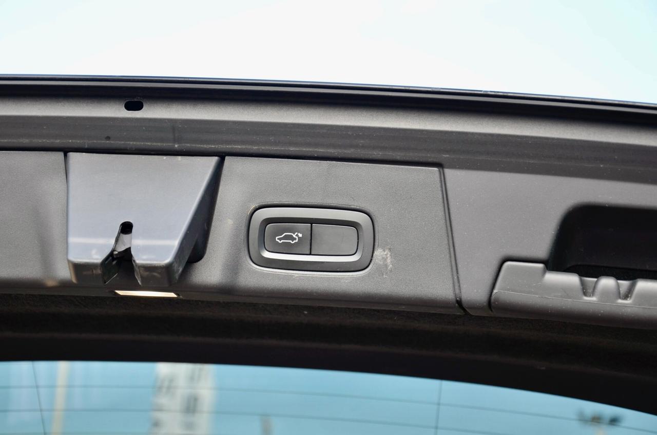 VOLVO V90 CROSS COUNTRY 2.0 OCEAN RACE D5 AWD 235cv GEARTRONIC, UFF ITALIANA, EURO 6B, FARI LED, NAVI, RETROCAMERA, PERMUTE