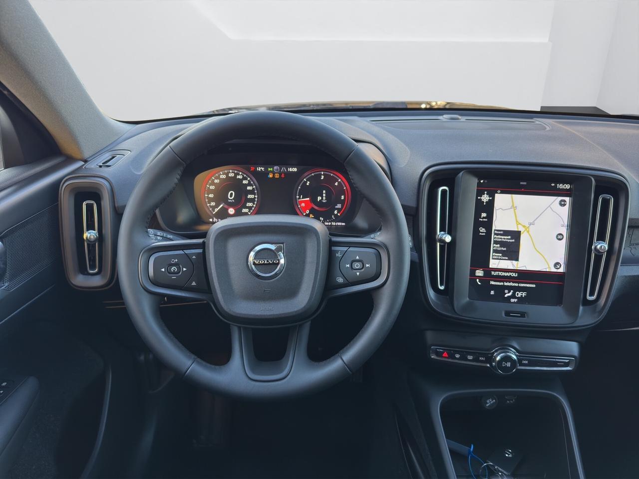 VOLVO XC40 D3 GEARTRONIC MOMENTUM - MY20