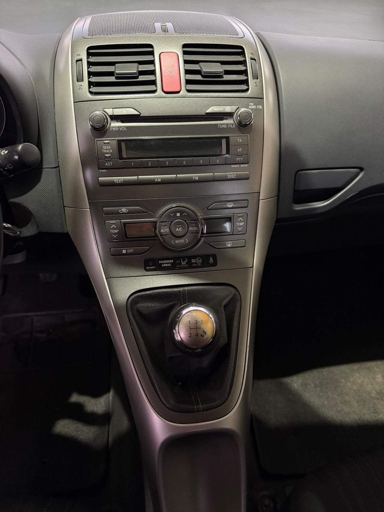Toyota Auris 1.4 D-4D 5 porte Sol MY'08