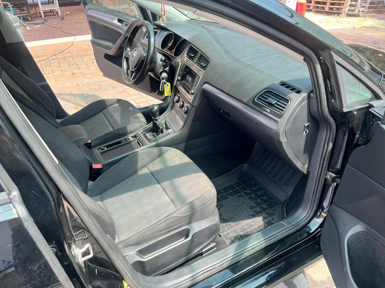Volkswagen Golf 1.6 TDI 5p. Comfortline BlueMotion Technology IDONEA PER NEOPATENTATI PERMUTABILE