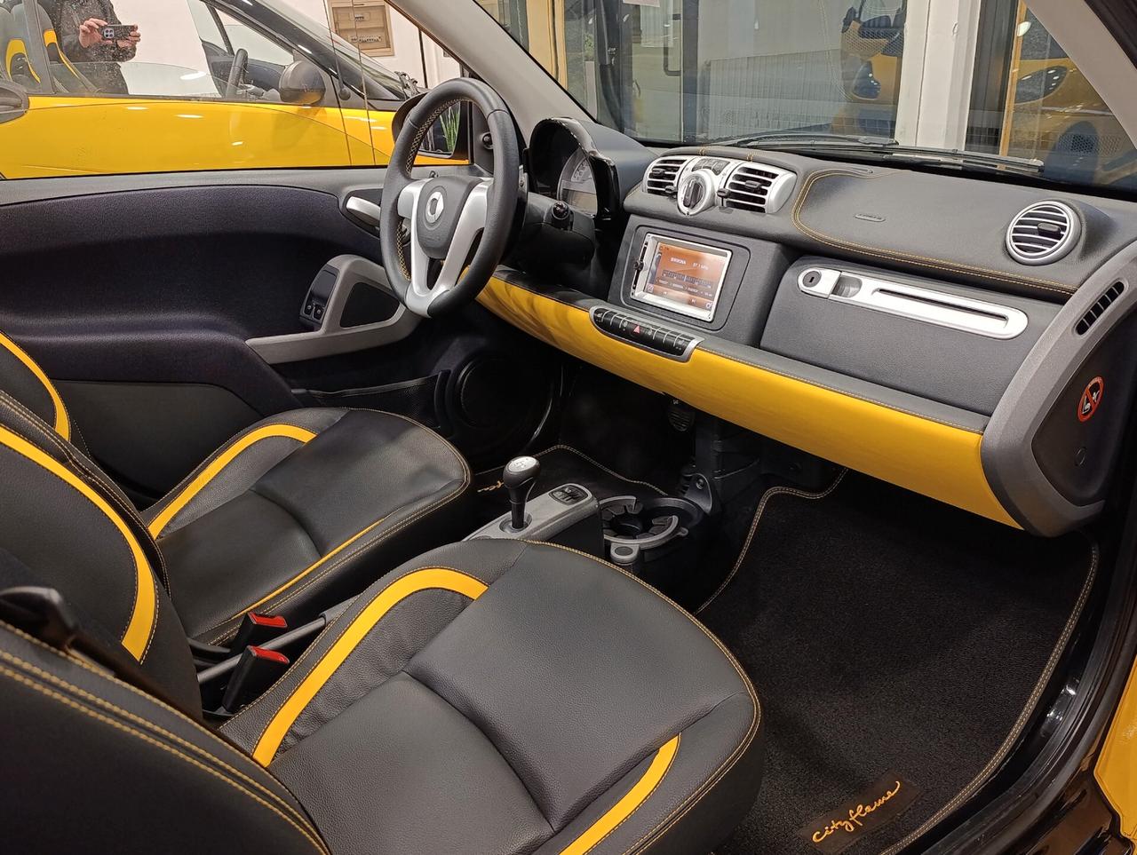 Smart ForTwo 1.0 84cv cabrio City Flame edizione Limitata 1/400