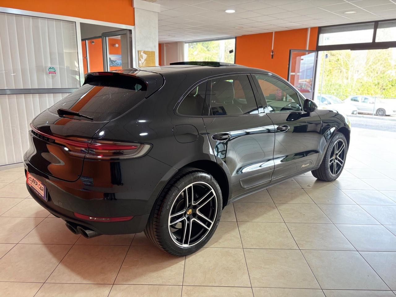 Porsche Macan 2.0 245 cv pdk tetto matrix sound permute finanziamenti