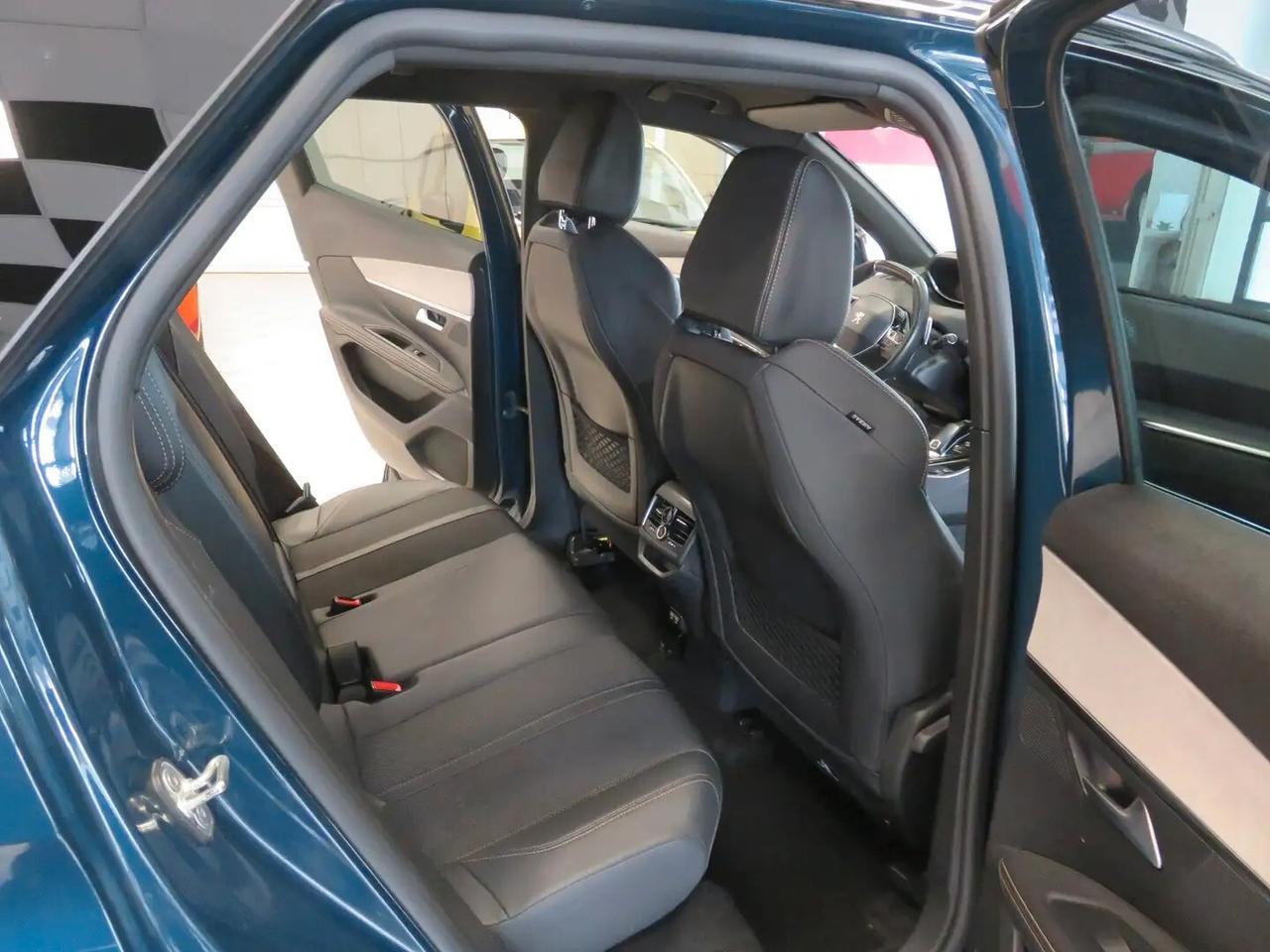Peugeot 3008 BlueHDi 130 S&S EAT8 GT